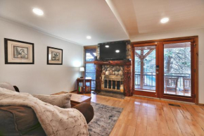 WOODSIDE 11 condo